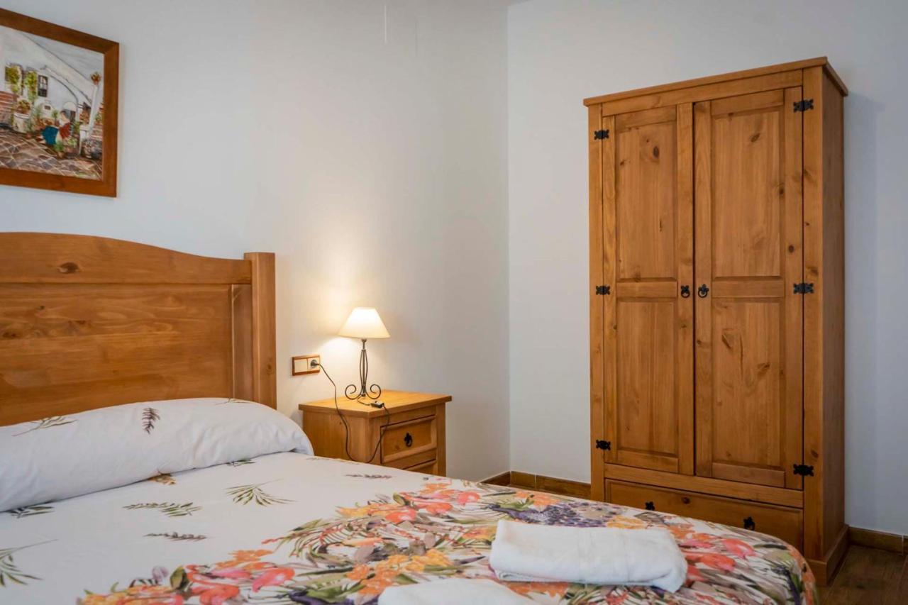 Lagar Del Chorro Junto Caminito Del Rey Piscina Y Baloncesto Apartment Bagian luar foto