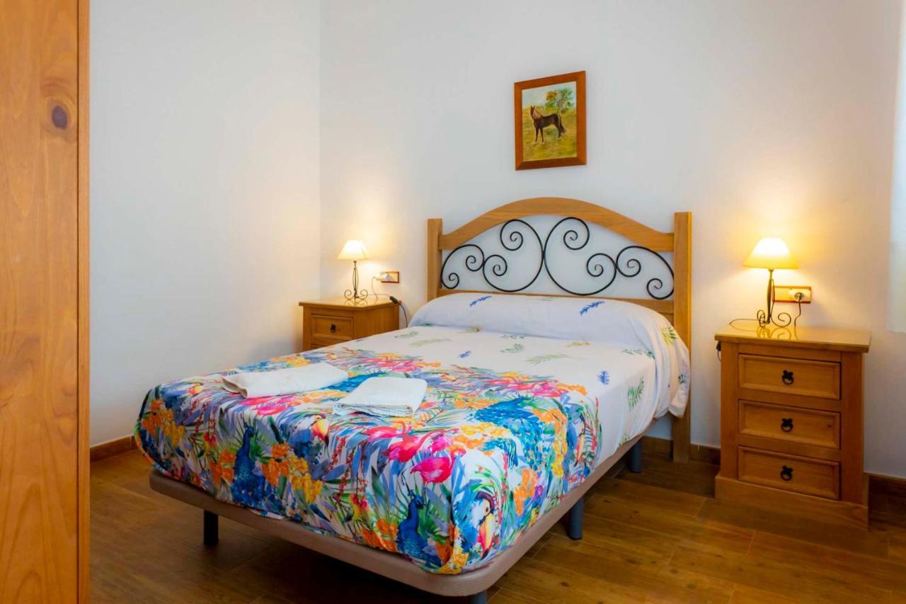 Lagar Del Chorro Junto Caminito Del Rey Piscina Y Baloncesto Apartment Bagian luar foto