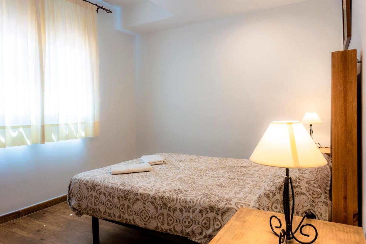 Lagar Del Chorro Junto Caminito Del Rey Piscina Y Baloncesto Apartment Bagian luar foto