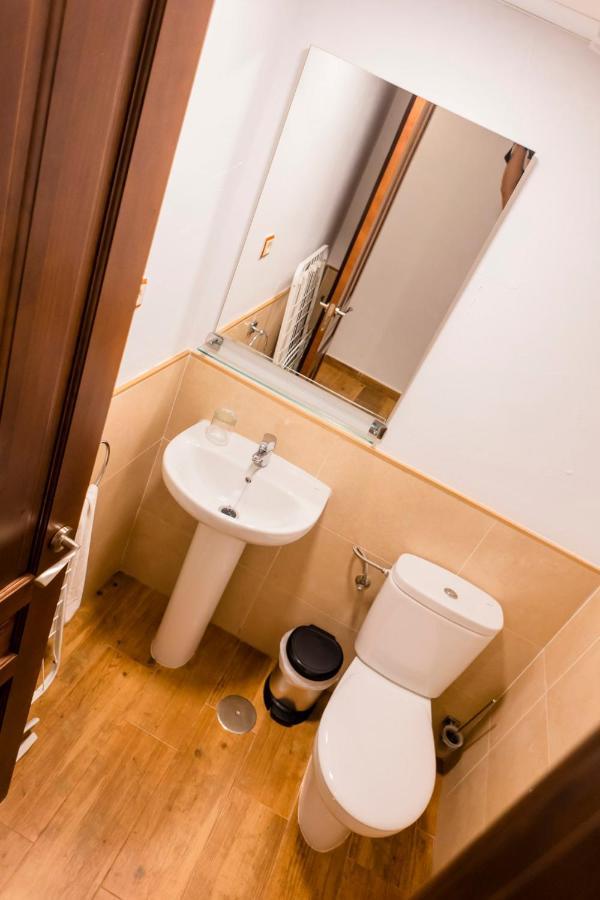 Lagar Del Chorro Junto Caminito Del Rey Piscina Y Baloncesto Apartment Bagian luar foto