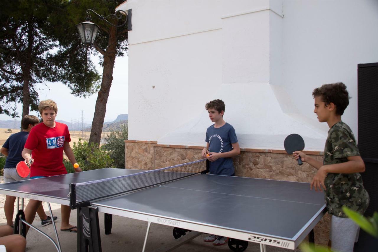 Lagar Del Chorro Junto Caminito Del Rey Piscina Y Baloncesto Apartment Bagian luar foto