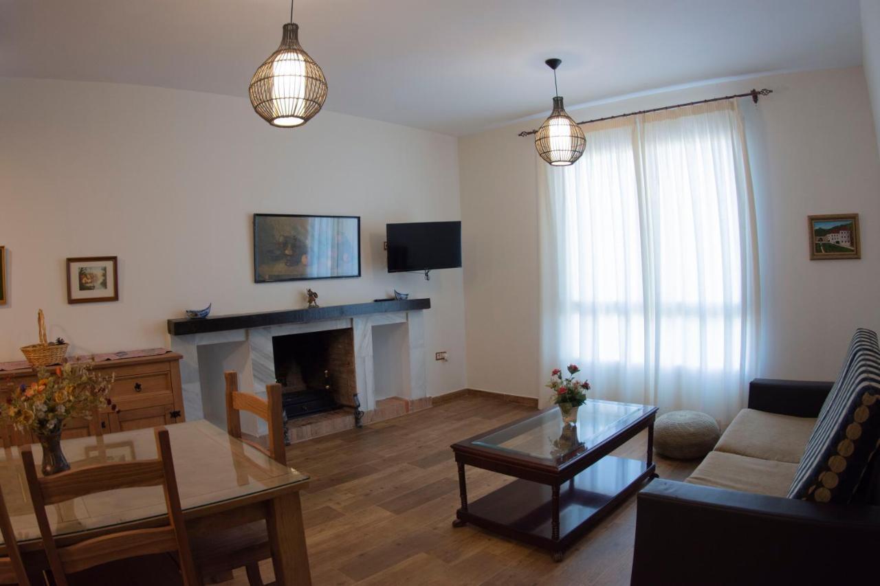 Lagar Del Chorro Junto Caminito Del Rey Piscina Y Baloncesto Apartment Bagian luar foto